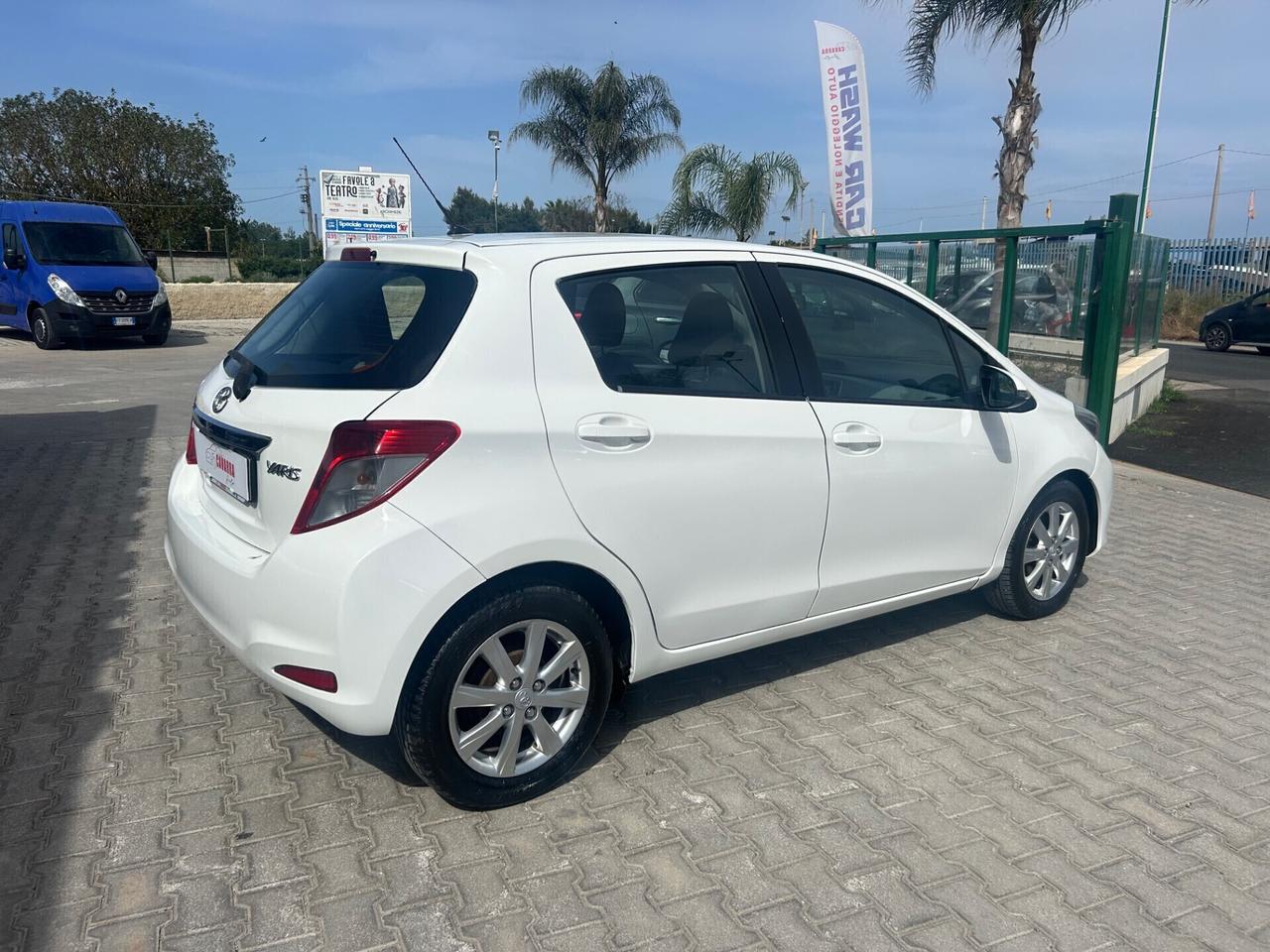 Toyota Yaris 1.4 D-4D 5 porte Lounge