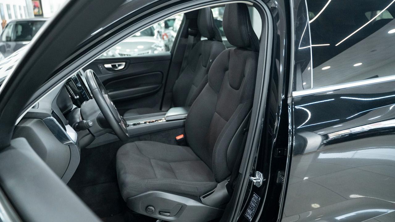 Volvo XC 60 XC60 B4 (d) Geartronic Momentum