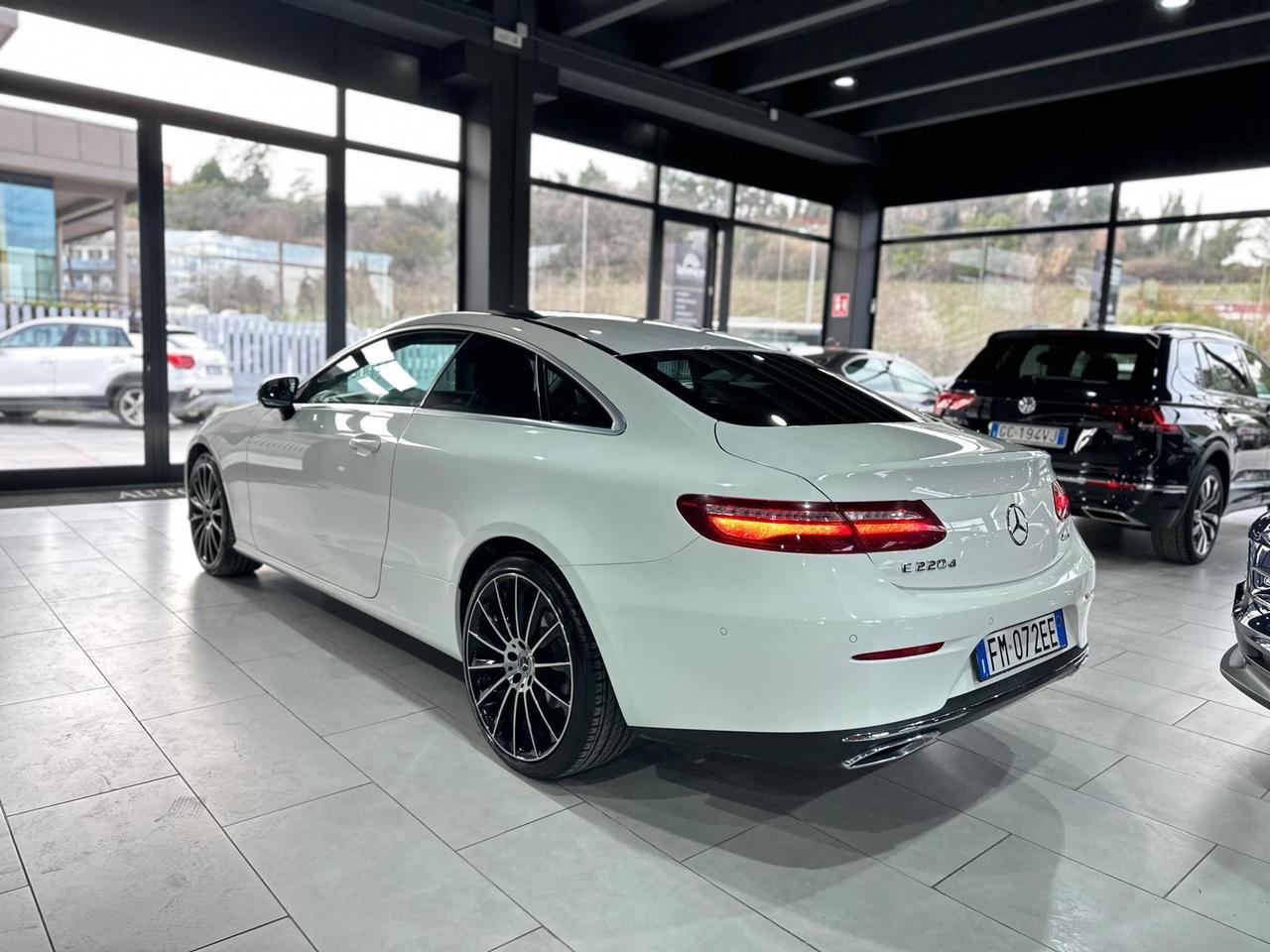 Mercedes-benz E 220 d coupé 4Matic Sport