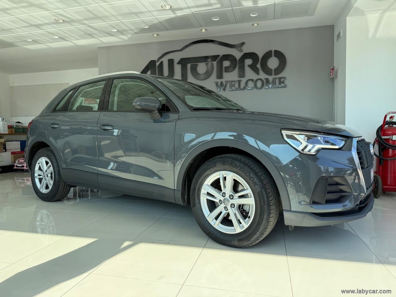 AUDI Q3 35 TDI S tronic Business Advanced GANCIO TRAINO ORIGINALE