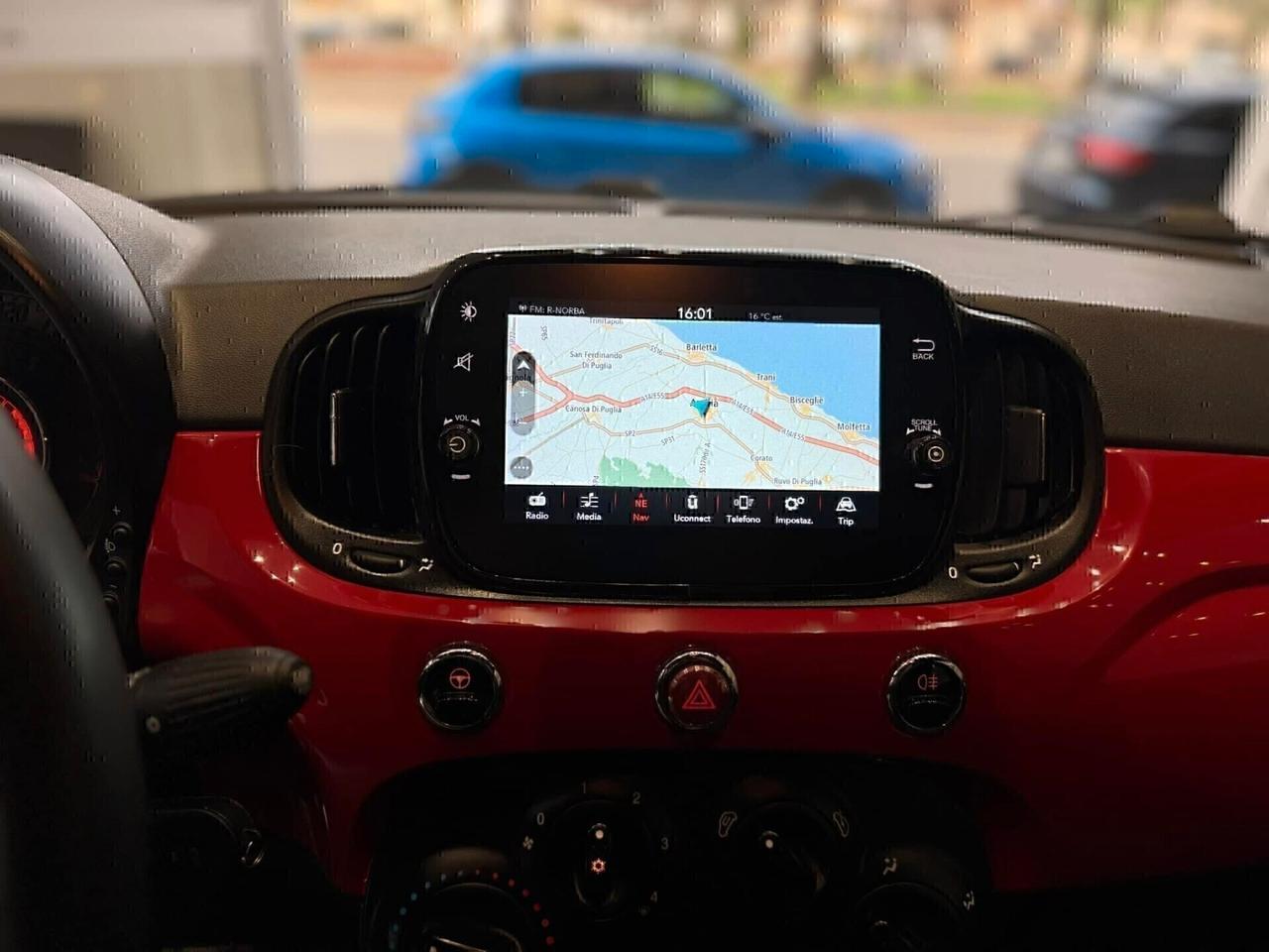 Fiat 500 1.0 Hybrid Lounge "NAVI"