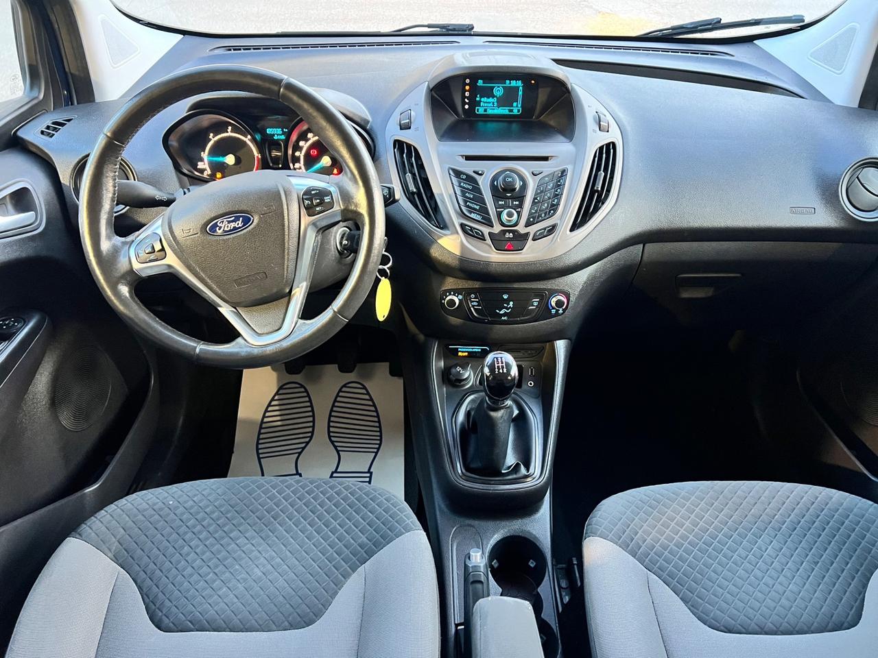 Ford Tourneo Courier 1.5 TDCI 75 CV Titanium