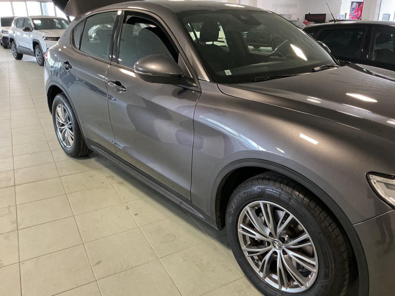 Alfa Romeo Stelvio 2.2 Turbodiesel 160 CV AT8 RWD Business