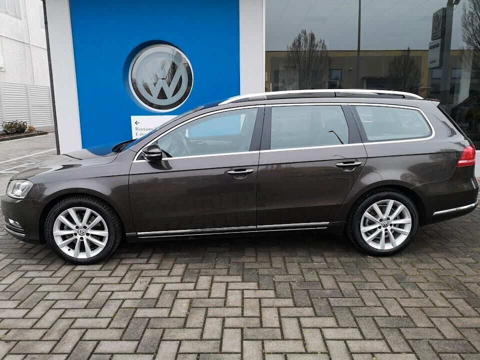 Volkswagen Passat Var. 2.0 TDI DSG High. BM.Tech. GANCIO DI TRAINO