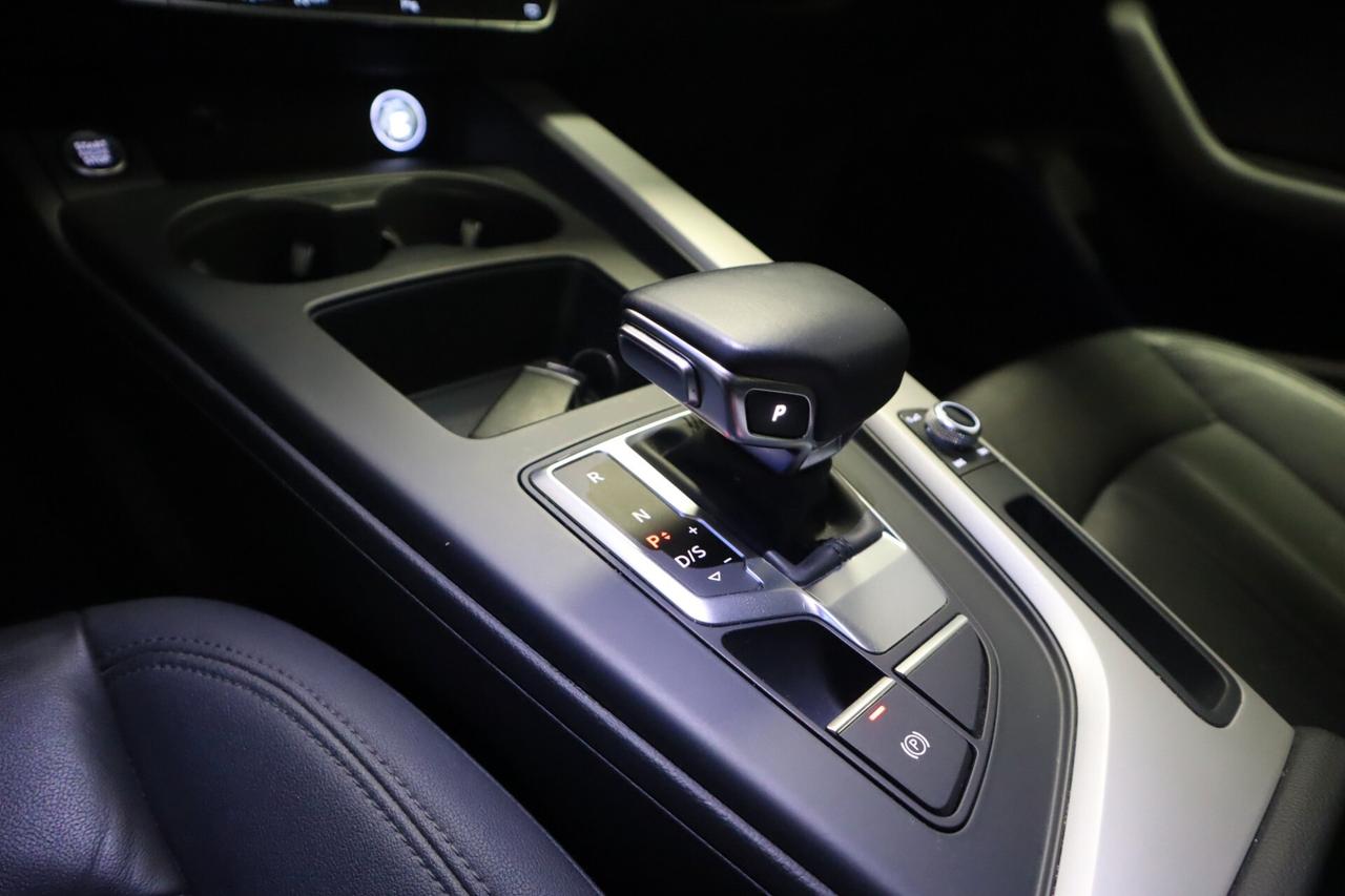 Audi A4 Avant 30 TDI/136 CV S tronic