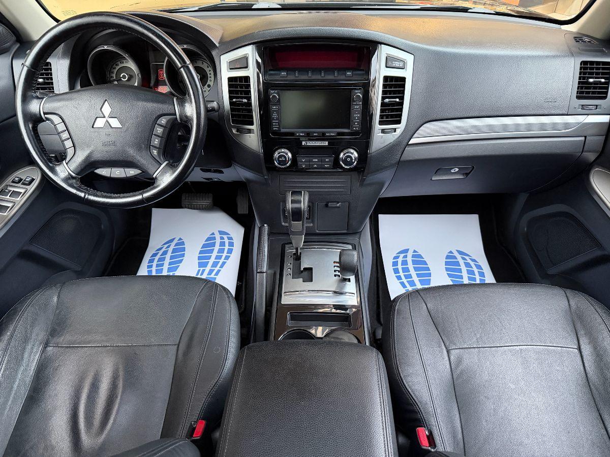 MITSUBISHI - Pajero - 3.2 DI-D 16V A/T 5p. Instyle #TAG.CERTIFICATI