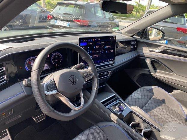 VOLKSWAGEN Tiguan 2.0 TDI 150 CV SCR DSG R-Line