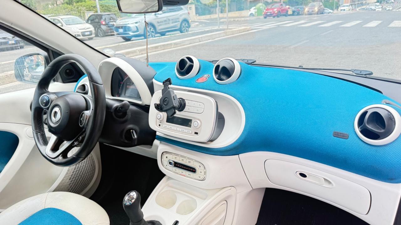 Smart ForFour 70 1.0 Passion LED PDC BLUETOOTH PANORAMA