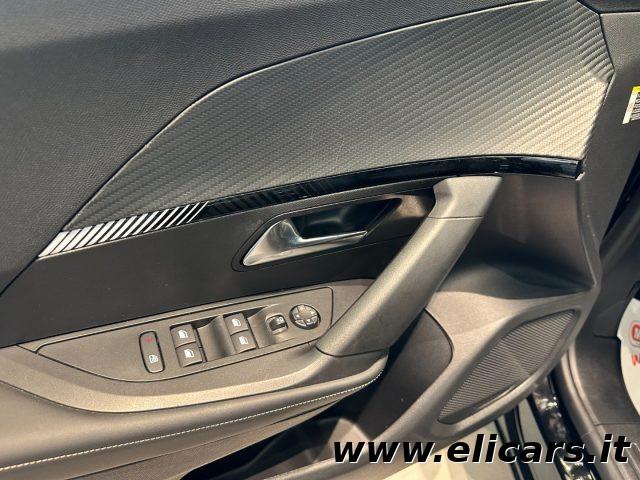 PEUGEOT 2008 Puretech S&S Allure