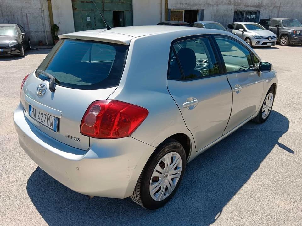 Toyota Auris 1.4 D-4D M-MT 5 porte Sol MY'08