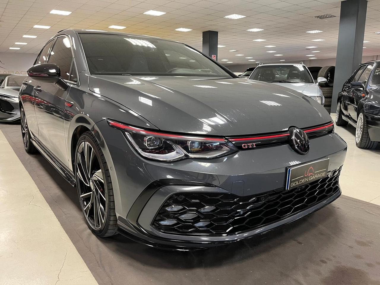 Volkswagen Golf GTI Golf 2.0 TSI GTI