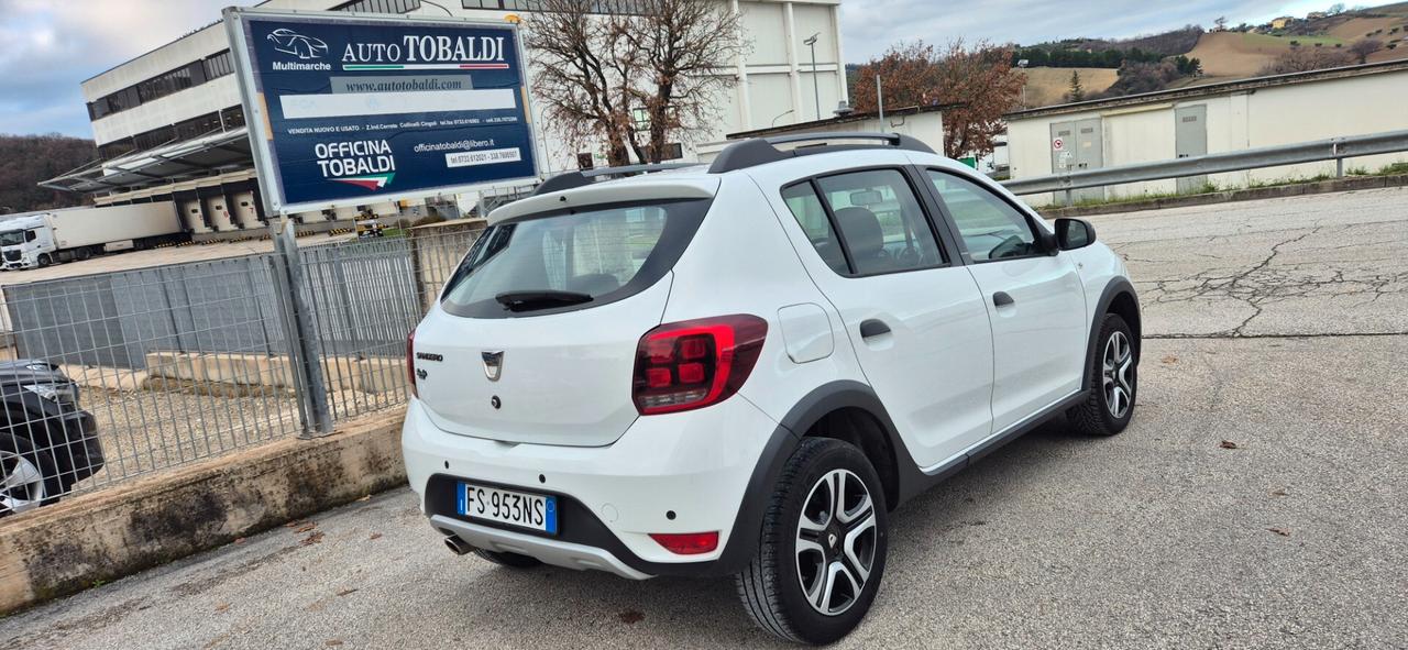 Dacia Sandero Stepway Turbo GPL 90 CV NEOPATENTATI