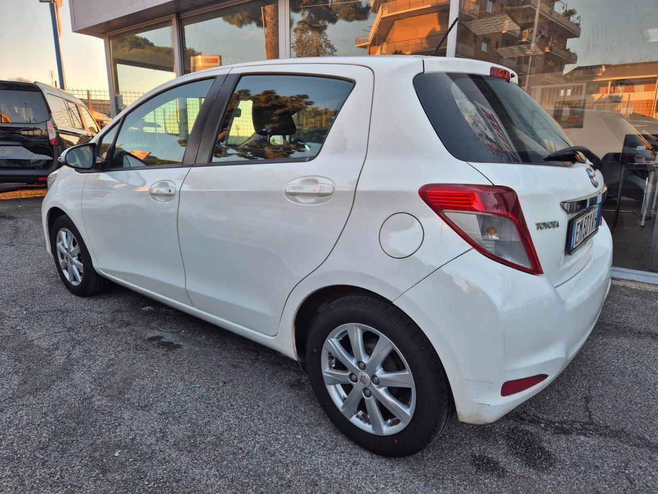 Toyota Yaris 1.0Benzina Lounge