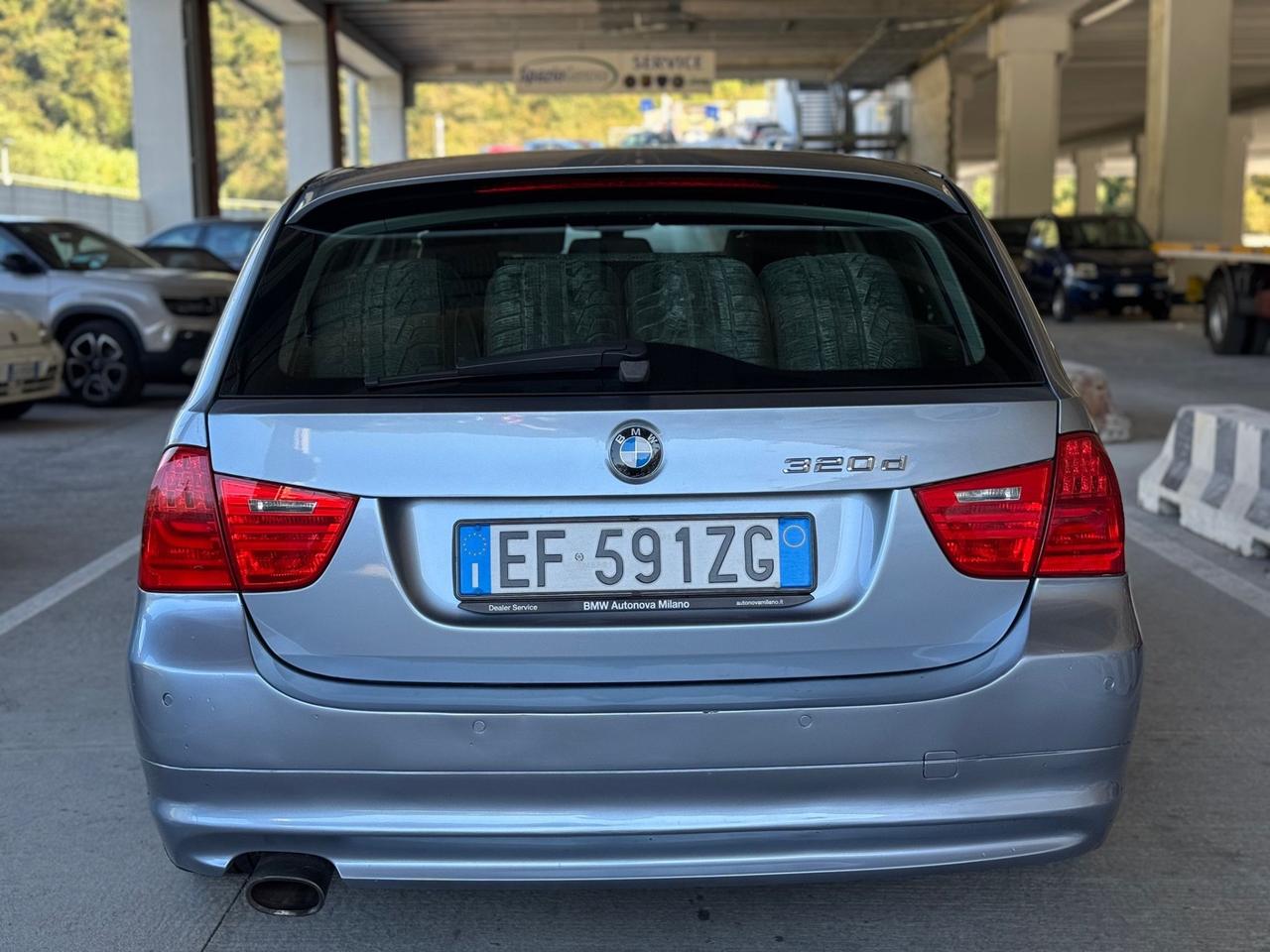 Bmw 320d 4x4 Touring Futura euro 5 - 2011