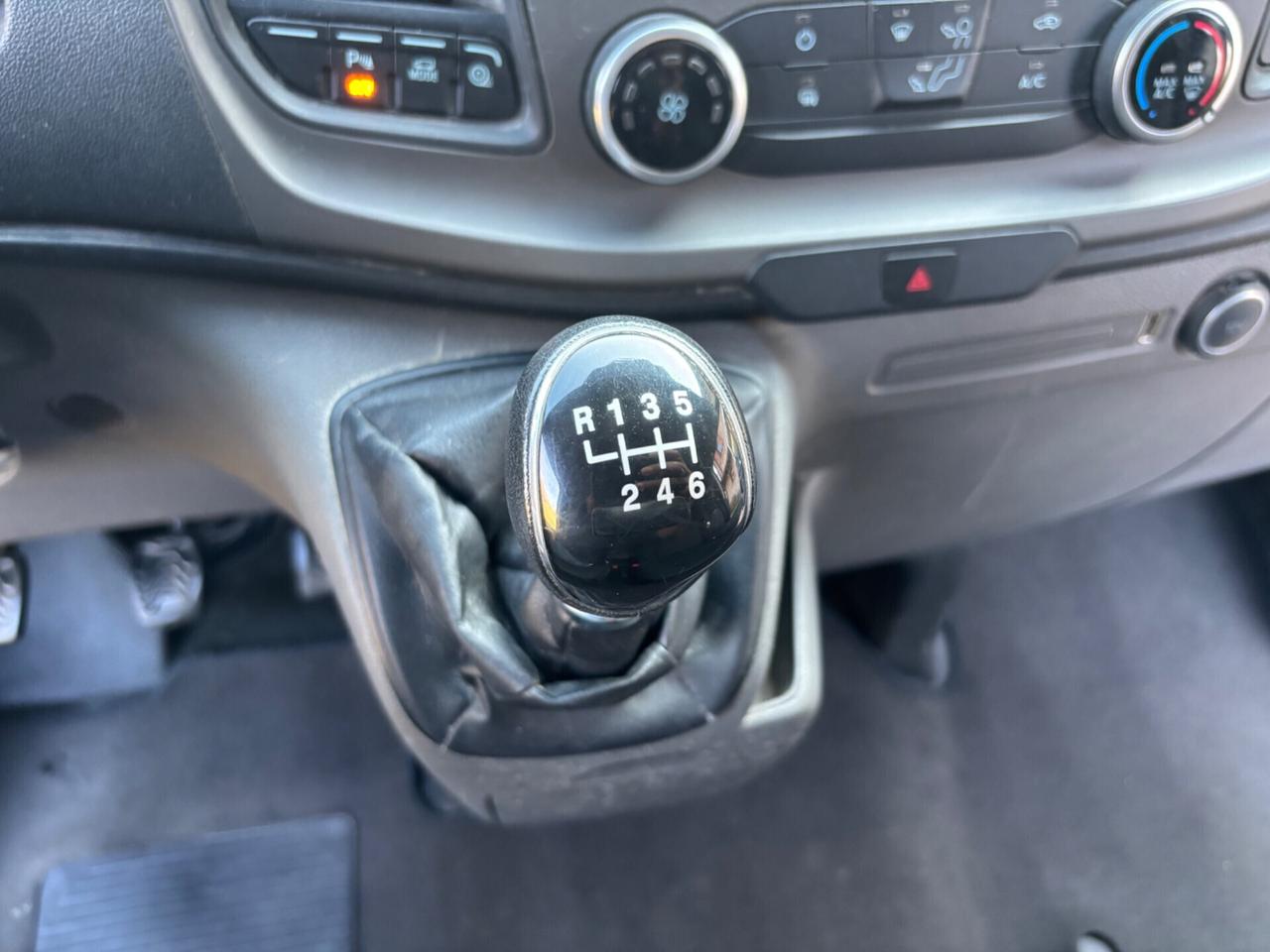 Ford Transit Custom 280 2.0 EcoBlue Hybrid 130 PC Furg. Titanium