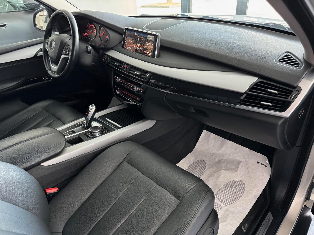 BMW X5 xdrive25d 218 CV Navi Led Dvd Uniprop