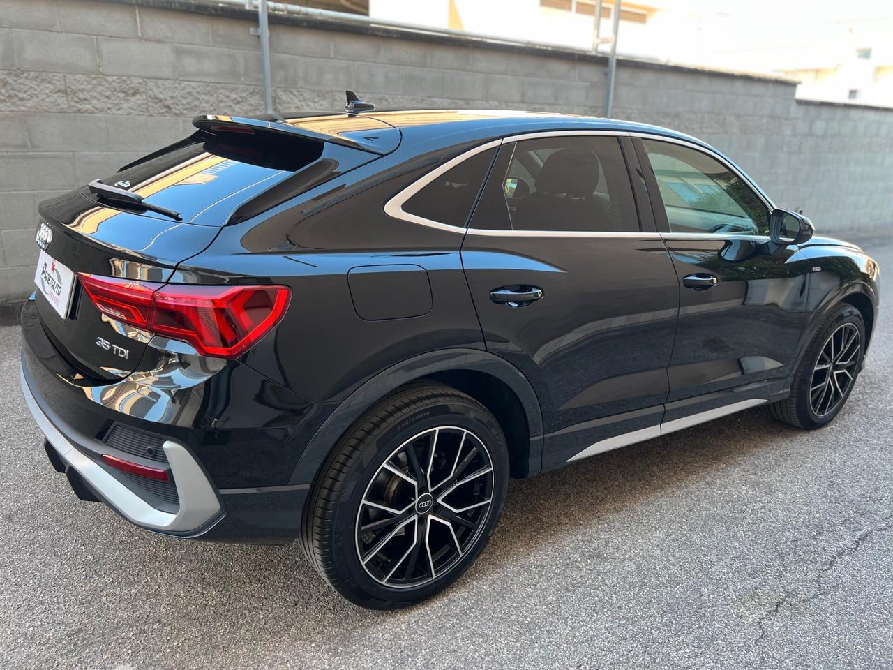 Audi Q3 Sportback SPB 35 2.0 tdi S line edition s-tronic LED/CAMERA/20; PERFETTA!!