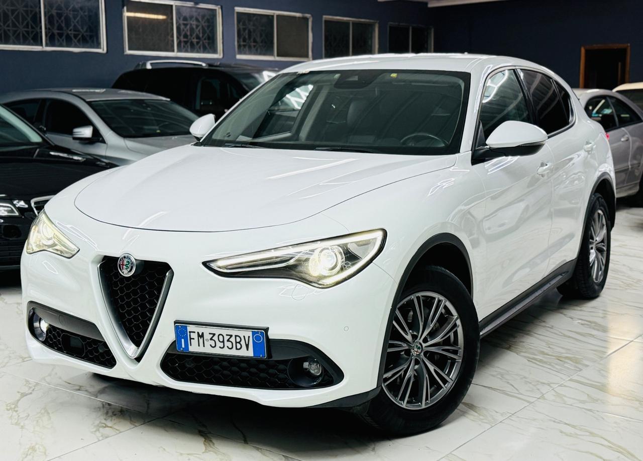 Alfa Romeo Stelvio 2.2 Turbodiesel 210 CV AT8 Q4 Super