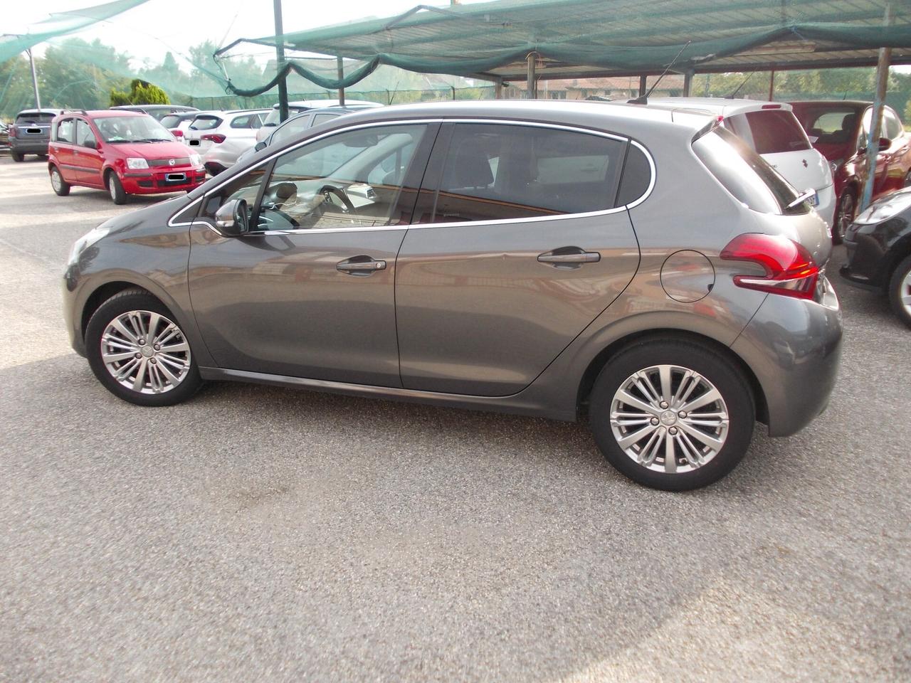 Peugeot 208 PureTech 5 p.Allure-KM72074