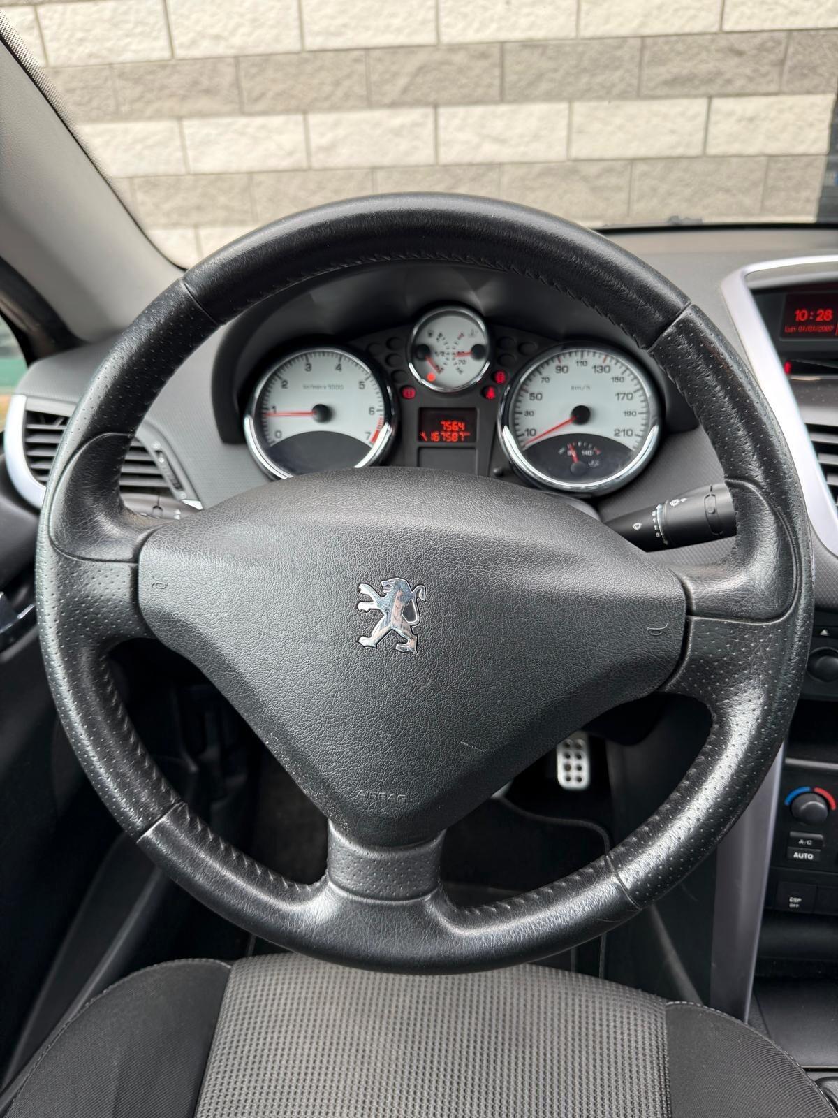 Peugeot 207 1.6 VTi 120CV CC Roland Garros