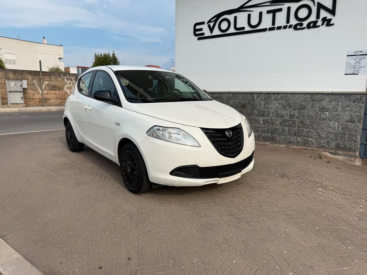 Lancia Ypsilon 1.2 69 CV 5 porte GPL Ecochic Gold