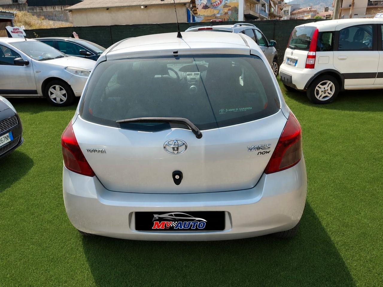 Toyota Yaris 1.0 5P Doppia Occasione da MV Auto!