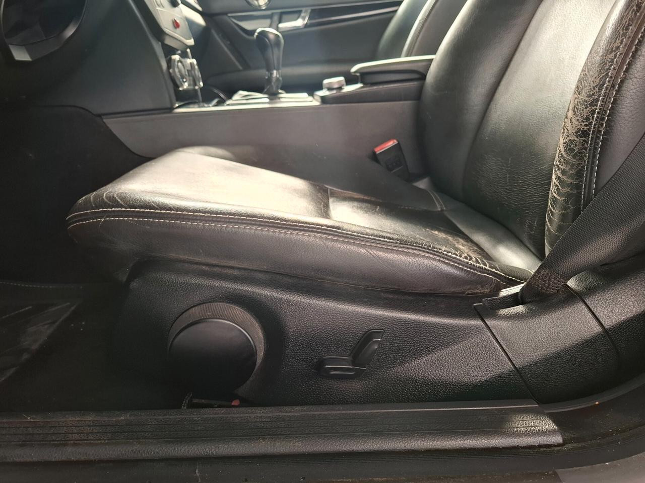 Mercedes-benz C 220 CDI Avantgarde AMG FIRST