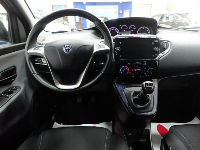 Lancia Ypsilon III 1.0 FIREFLY HYBRID 70 CV GOLD