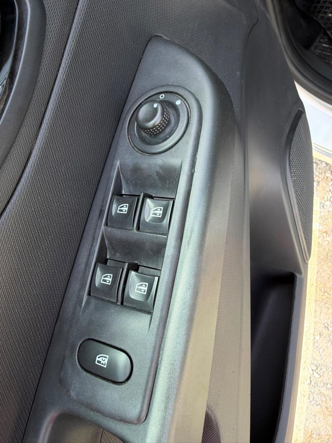 Renault Captur Benzina- Neopatentati- Anche Permuta