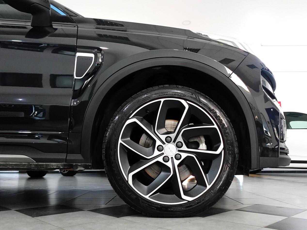 Lynk and Co 01 1.5 BZ 261 CV PHEV 01