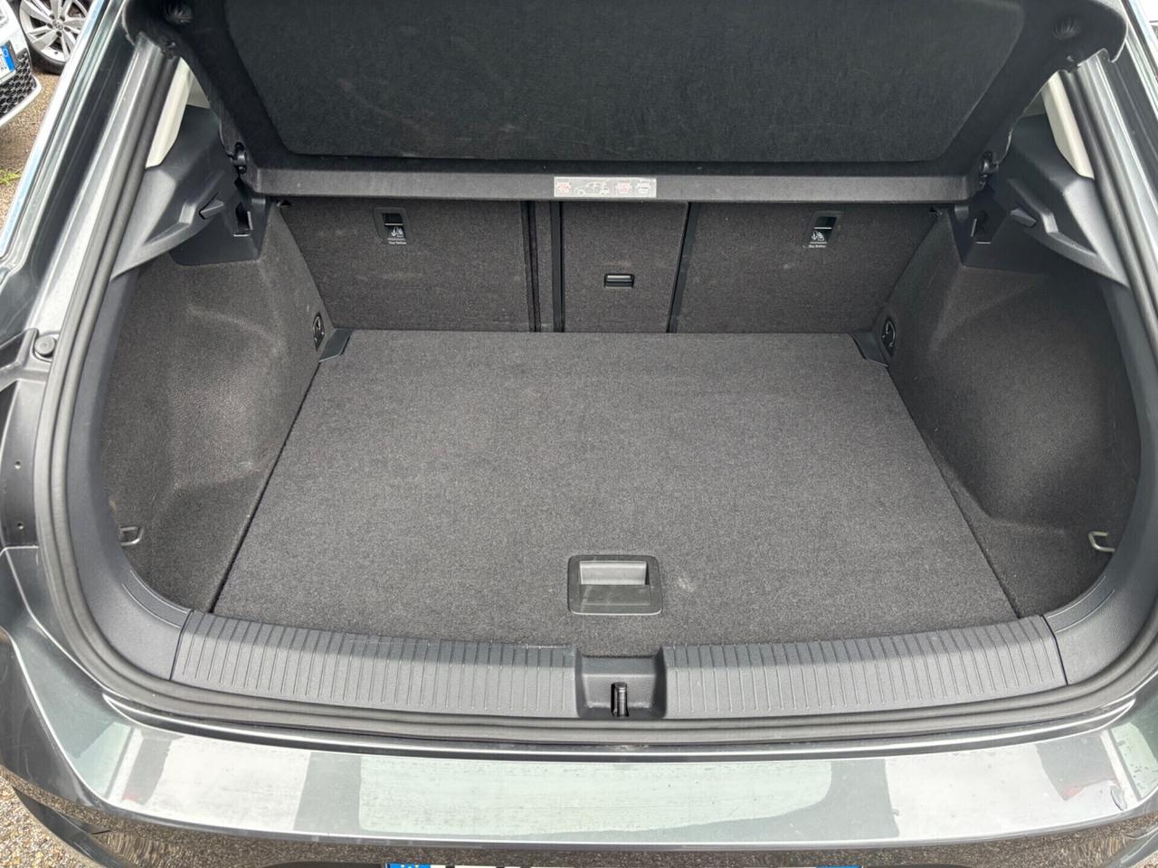 Volkswagen T-Roc 1.6 TDI Business BlueMotion