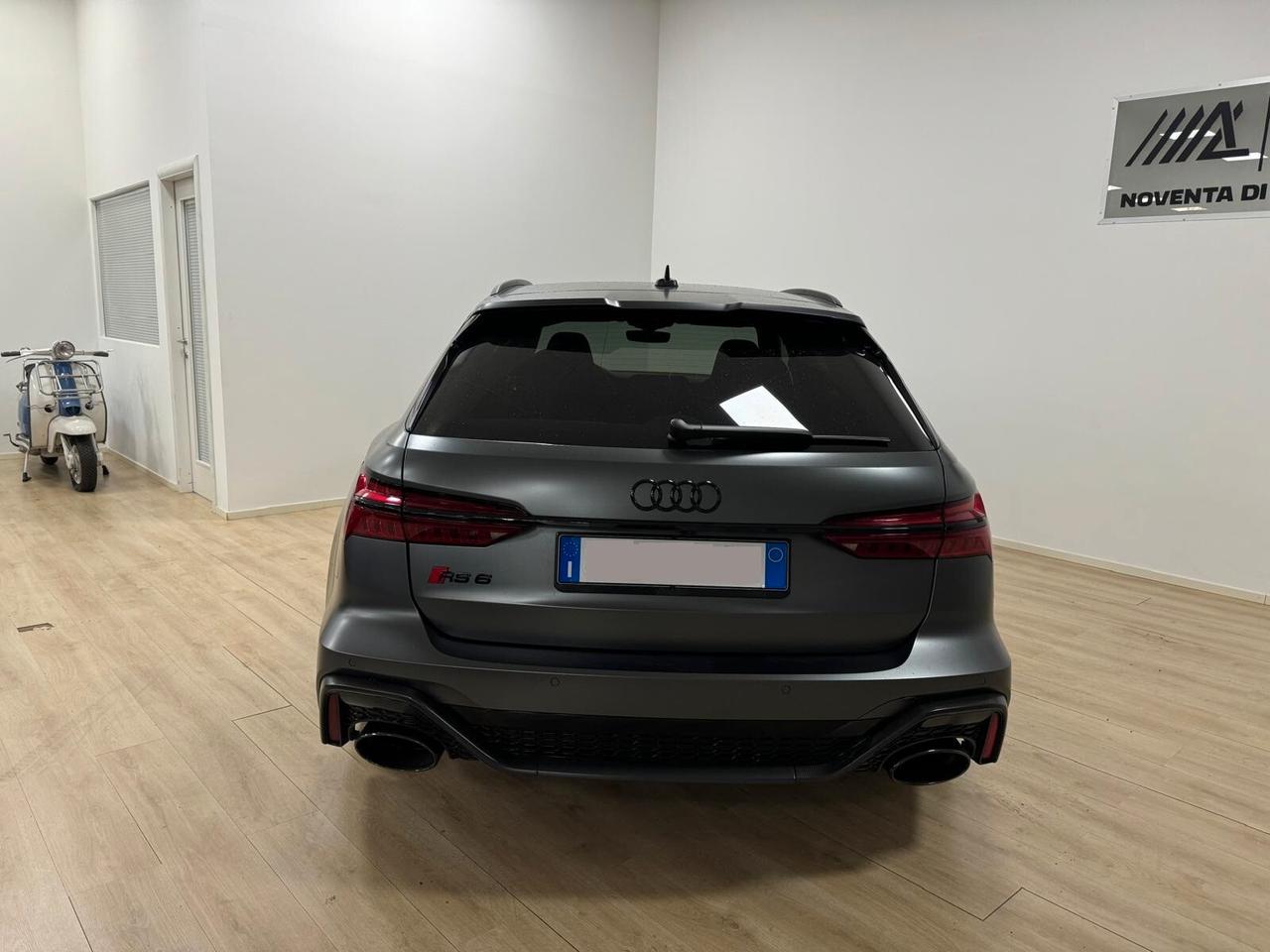 Audi RS6 RS 6 Avant 4.0 TFSI V8 quattro tiptronic Performance