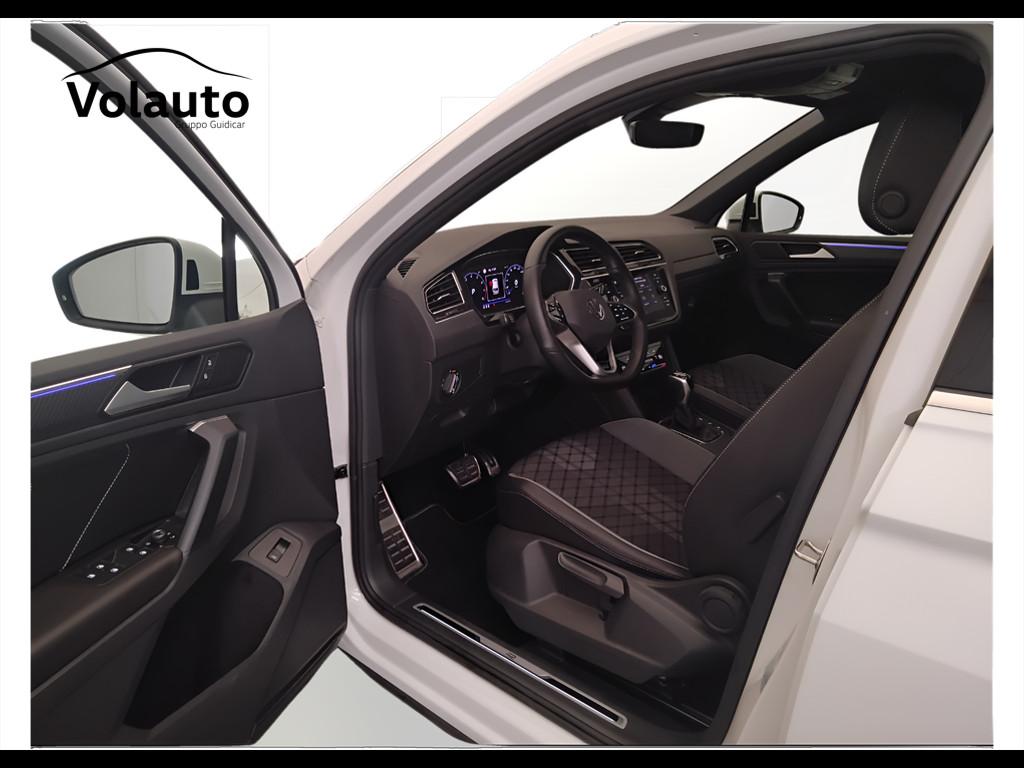 VOLKSWAGEN Tiguan II 2021 - Tiguan 1.5 tsi R-Line 150cv dsg