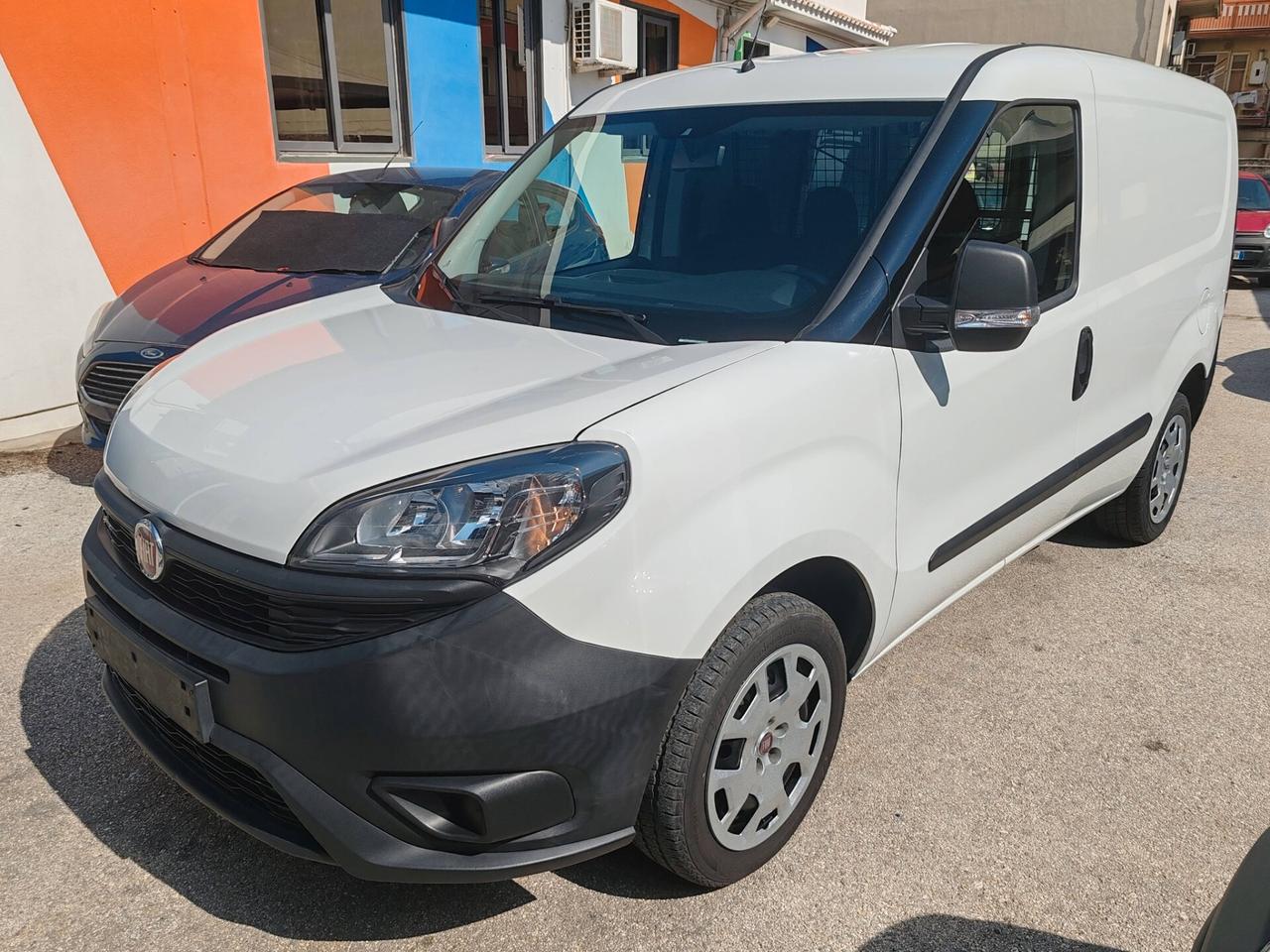 Fiat doblo' 3 posti