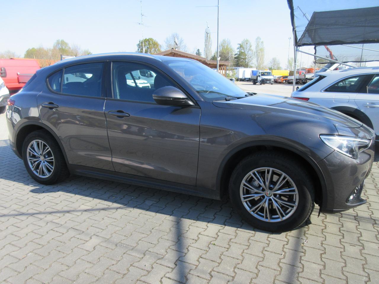 Alfa Romeo Stelvio 2.2 Turbodiesel 190 CV AT8 RWD Business