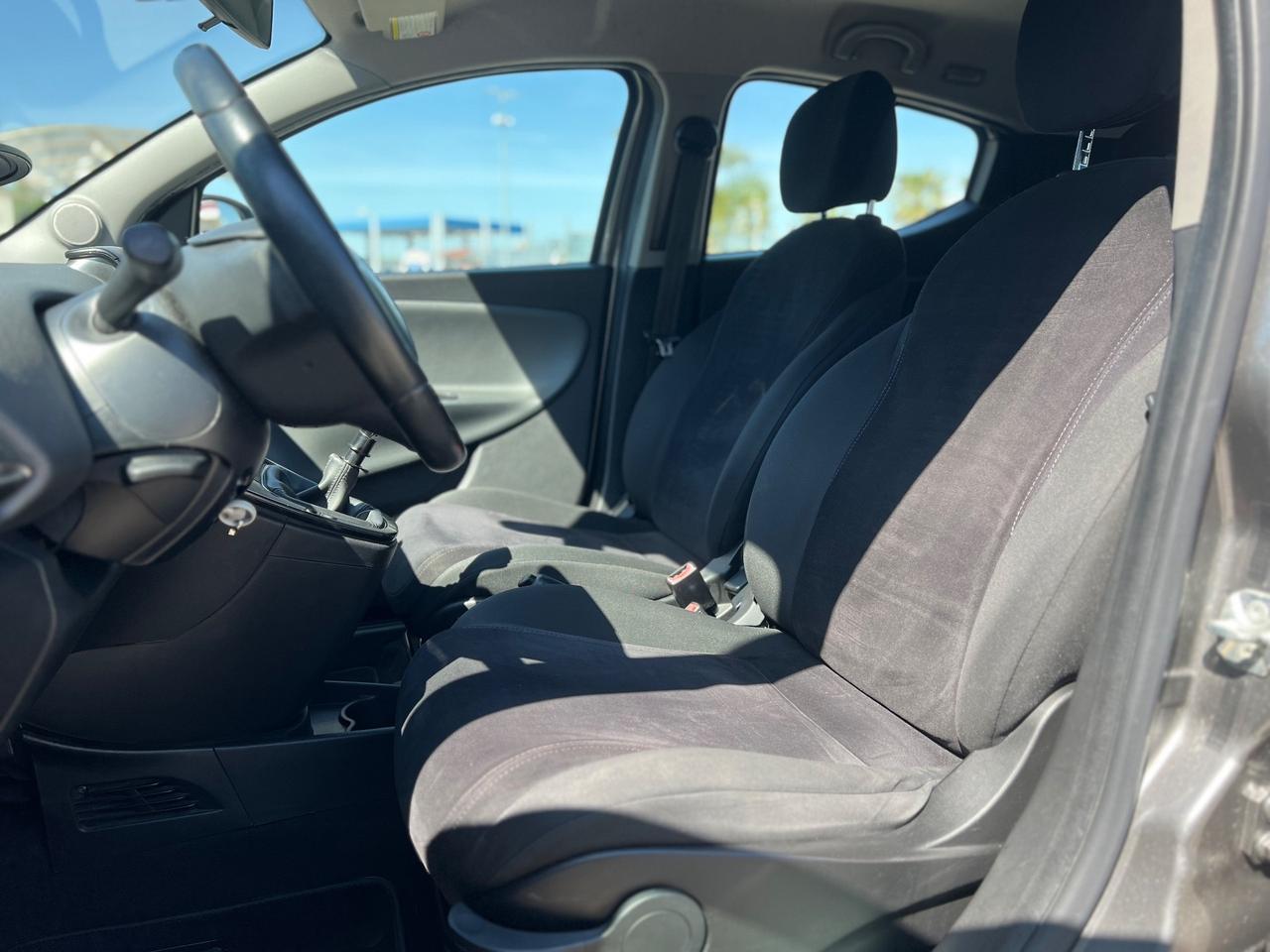 Lancia Ypsilon 1.3 MJT 95 CV 5p NEOPA Platinum