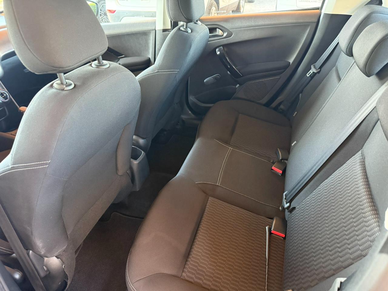 Peugeot 208 PureTech 82 5 porte Allure