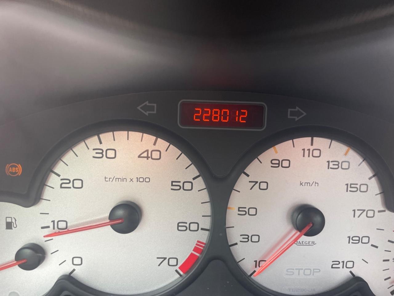 Peugeot 206 1.1 Benzina - Neopatentati