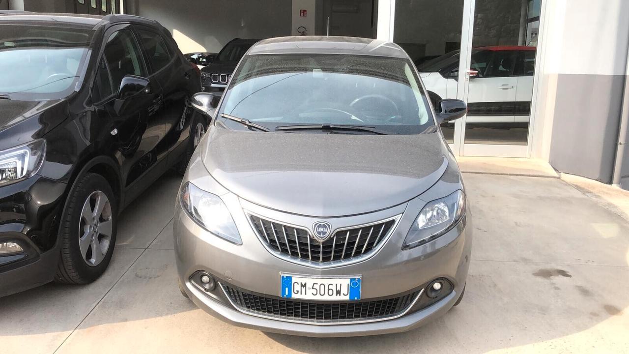 Lancia Ypsilon 1.0 FireFly 5 porte S&S Hybryd Gold