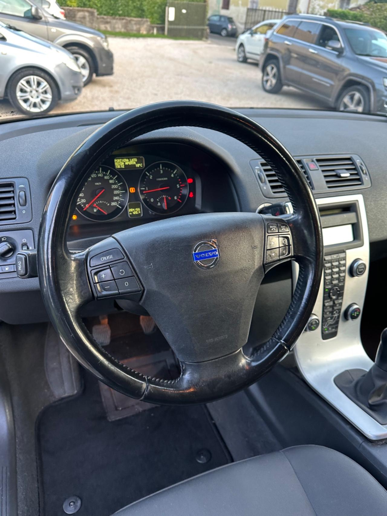 Volvo V50 D2 POLAR UNICOPR KMCERT