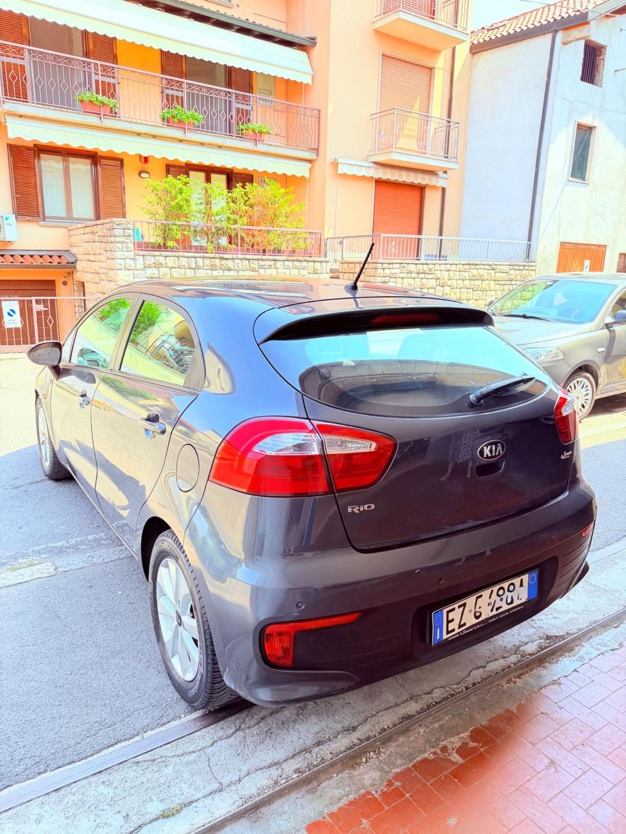 Kia Rio 1.2 CVVT 5p. Cool