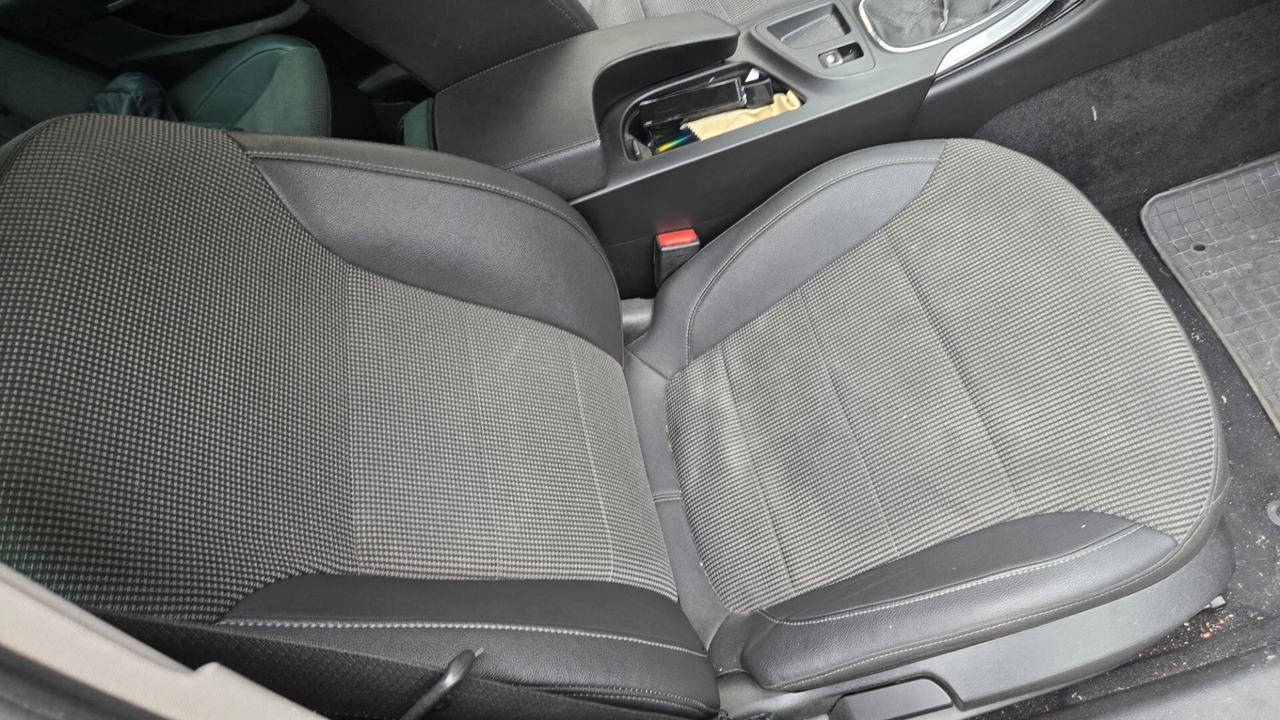 Opel Insignia 2.0 CDTI Sports Tourer Cosmo