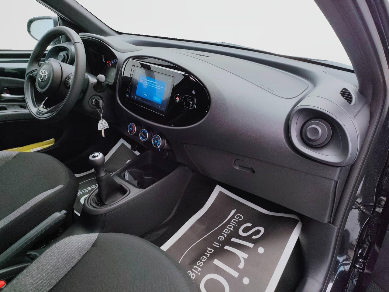 TOYOTA Aygo X 1.0B ACTIVE MT - MY24