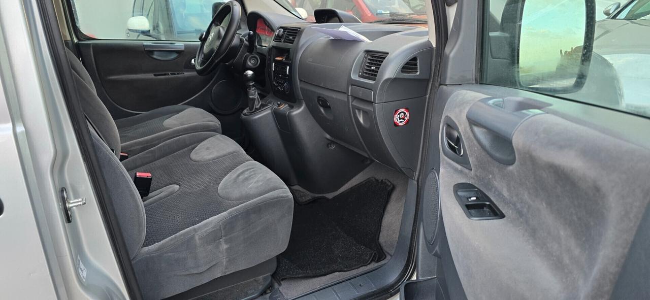 Citroen Jumpy 2.0 HDi/160 FAP 9 posti Multispace Exclusive