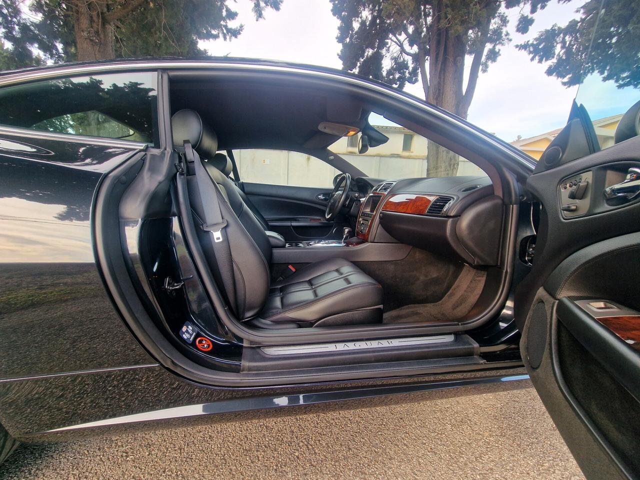 Jaguar XK 4.2 V8 Coupé - Solo 38.000 km !!!