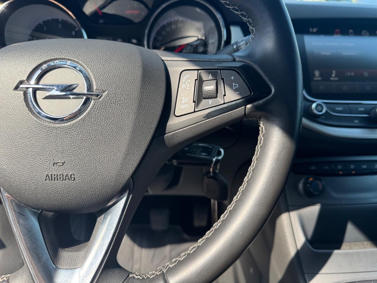 OpelAstra 1.6 CDTi 136CV S&S Sports Tourer Innovation Neopatentati