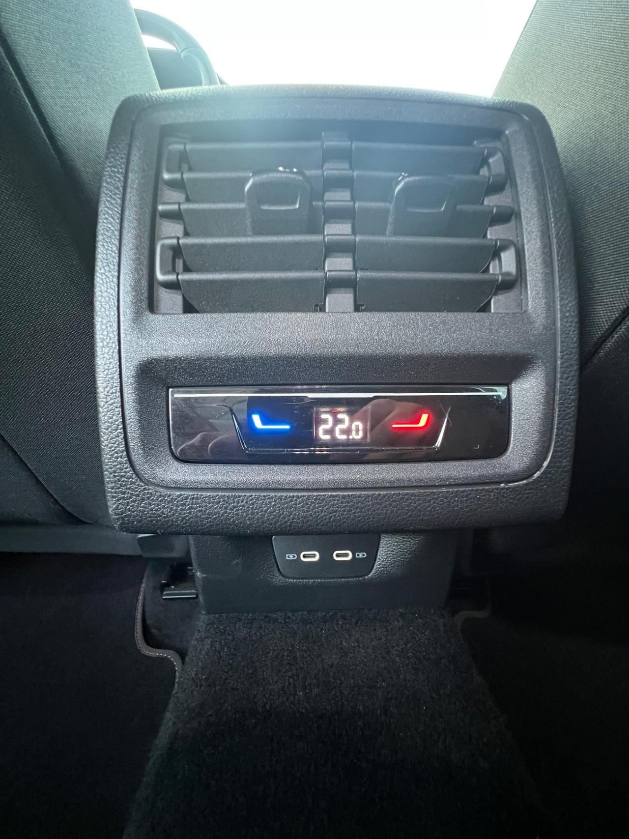 Volkswagen Golf GTI 2.0 TSI DSG