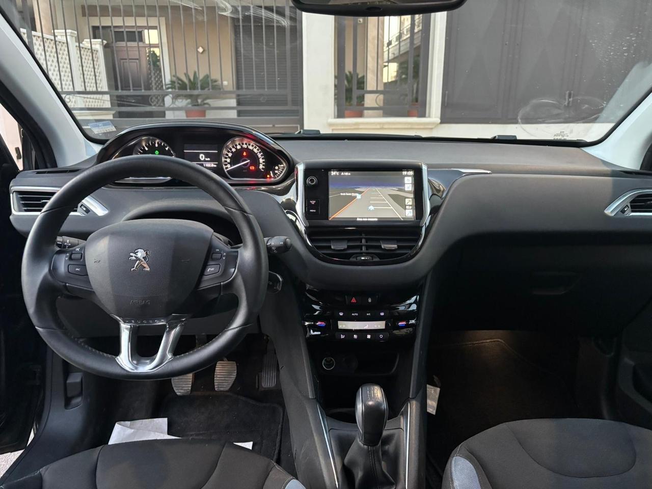 Peugeot 208 1.4 HDi 68 CV 5 porte Allure