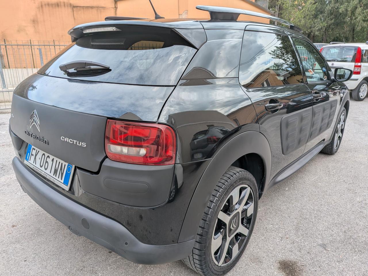 Citroen C4 Cactus 1.2 Shine