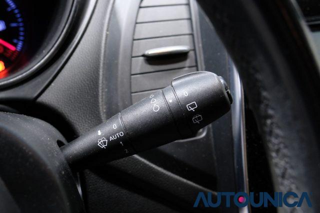 RENAULT Captur DCI 8V 90 CV BUSINESS NEOPATENTATI FARI LED